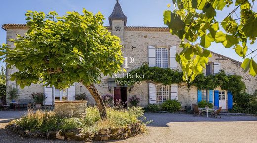Castle in Villeneuve-sur-Lot, Lot-et-Garonne