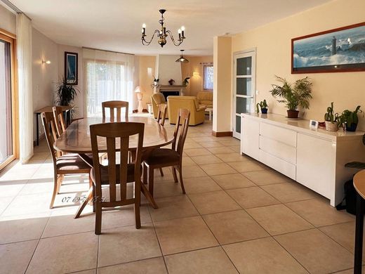 Luxus-Haus in Saint-Lunaire, Ille-et-Vilaine
