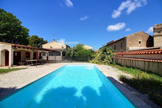 Luxus-Haus in Nîmes, Gard