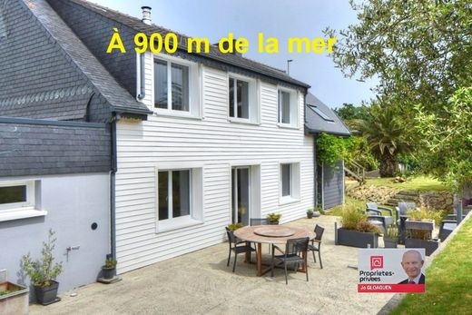 Luxury home in Trélévern, Côtes-d'Armor