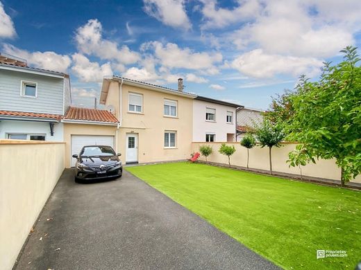 豪宅  Le Bouscat, Gironde