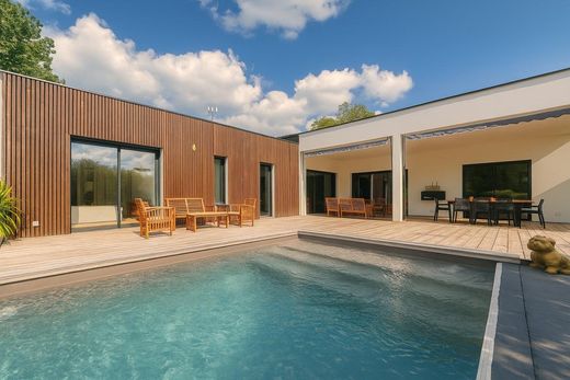 Luxury home in Audenge, Gironde