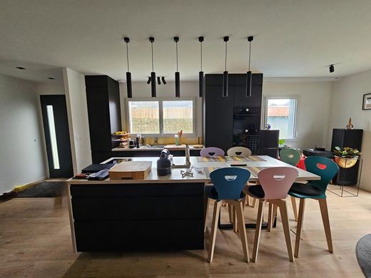 Luxury home in Saint-Nazaire, Loire-Atlantique