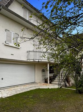Casa de lujo en Coubron, Sena Saint Denis