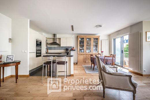 Apartment in La Garenne-Colombes, Hauts-de-Seine