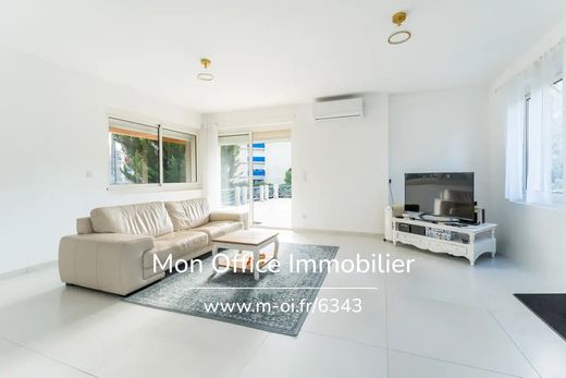 Villa in Aix-en-Provence, Bouches-du-Rhône