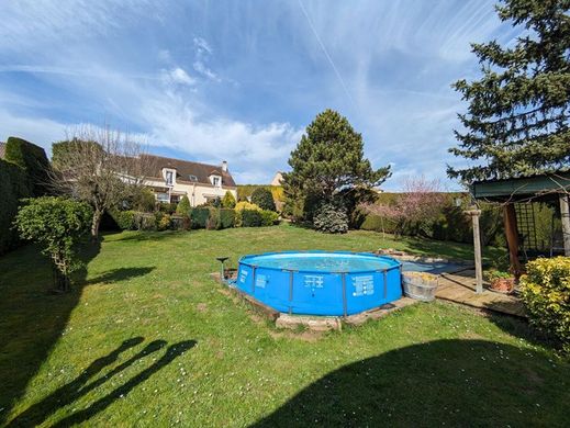 Luxe woning in Seraincourt, Val d'Oise