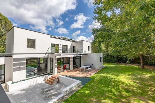 Villa in La Chapelle-sur-Erdre, Loire-Atlantique