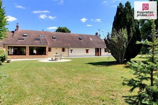 Усадьба / Сельский дом, Montargis, Loiret