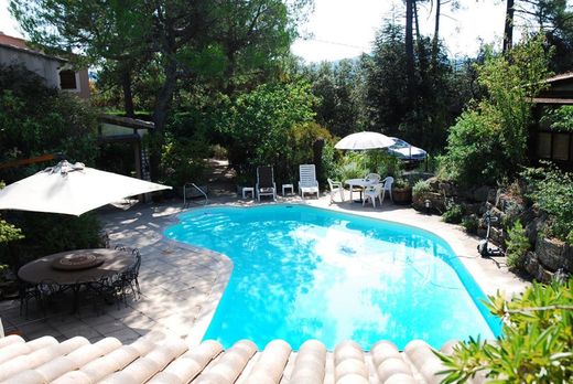 Villa en Le Val, Var