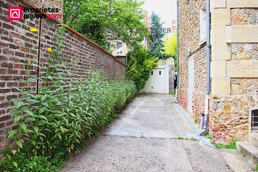 Luxury home in Pontoise, Val d'Oise