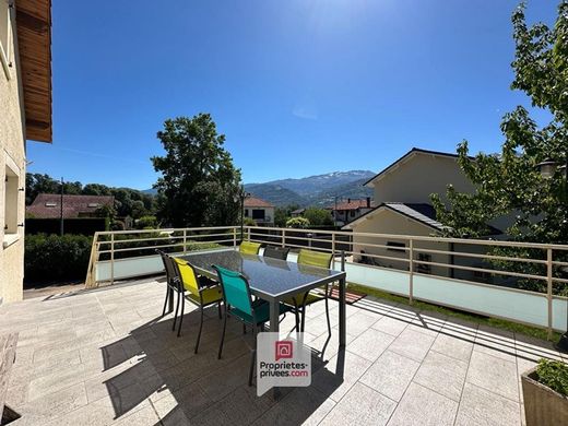 Luxury home in Crolles, Isère