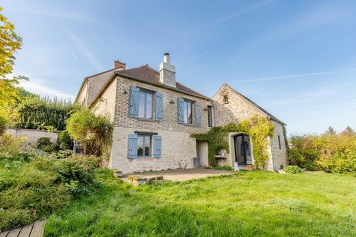 Luxe woning in Oinville-sur-Montcient, Yvelines