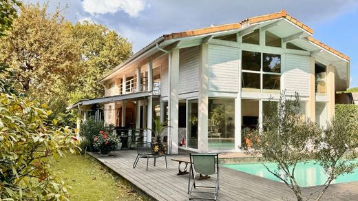 Villa in Andernos-les-Bains, Gironde