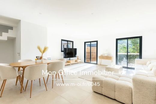 ﻓﻴﻼ ﻓﻲ Simiane-Collongue, Bouches-du-Rhône