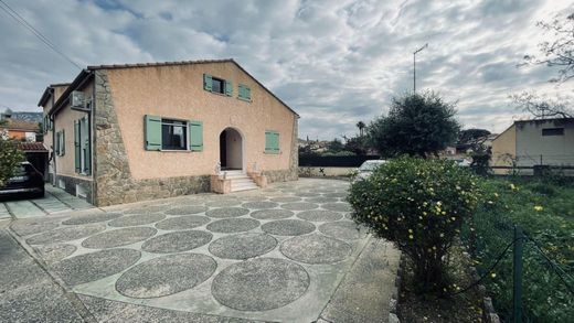 Apartment in La Valette-du-Var, Var
