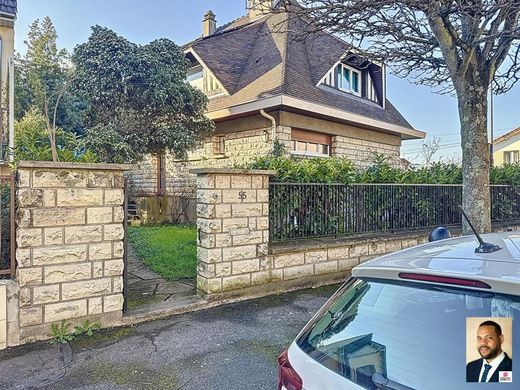 Maison de luxe à Vitry-sur-Seine, Val-de-Marne