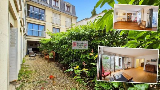 Apartment / Etagenwohnung in Versailles, Yvelines