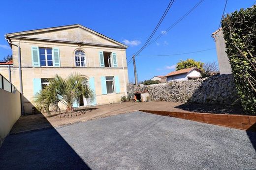 Casa de lujo en Le Taillan-Médoc, Gironda