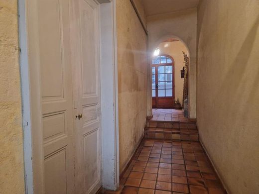 Luxury home in Arles, Bouches-du-Rhône