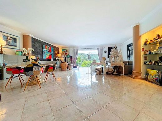 Βίλα σε Auribeau-sur-Siagne, Alpes-Maritimes