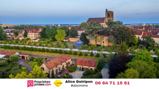 Luxury home in Sézanne, Marne