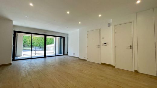 Apartment / Etagenwohnung in Pornic, Loire-Atlantique