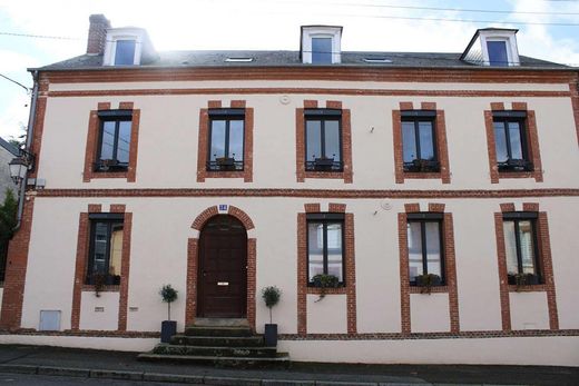 Luxe woning in L'Aigle, Orne