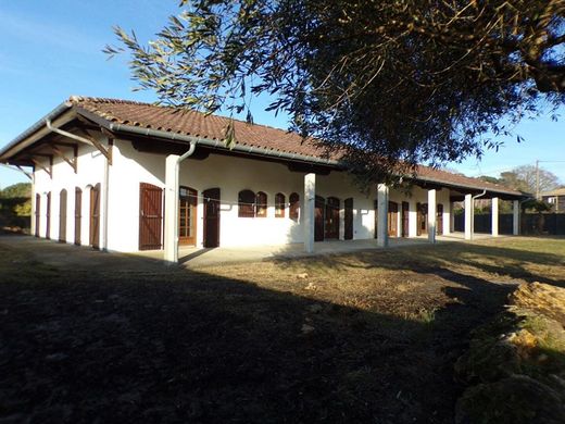 Вилла, Soustons, Landes