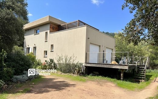 Luxury home in Sainte-Lucie de Porto-Vecchio, South Corsica