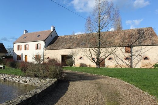 Casa de lujo en Louplande, Sarthe