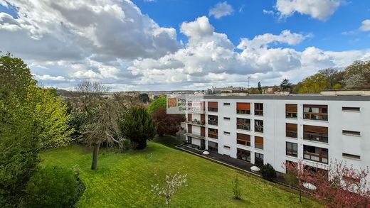 Apartment in Versailles, Yvelines