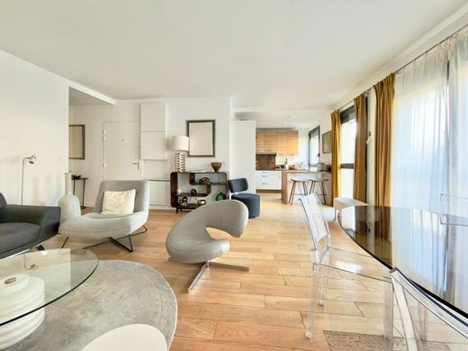 Квартира, Courbevoie, Hauts-de-Seine