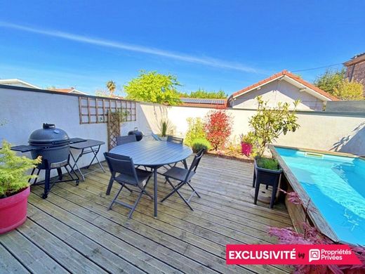 Luxury home in Bègles, Gironde