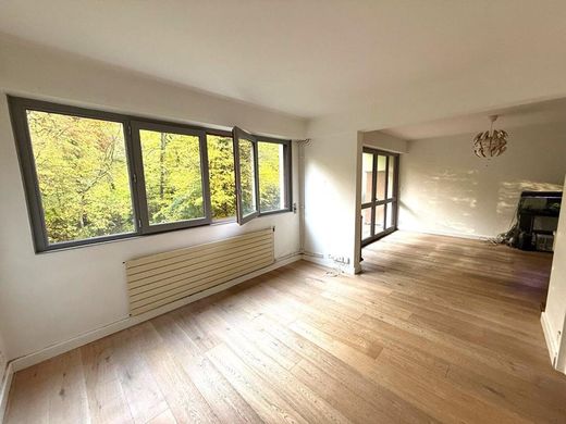 Apartament w Ville-d'Avray, Hauts-de-Seine