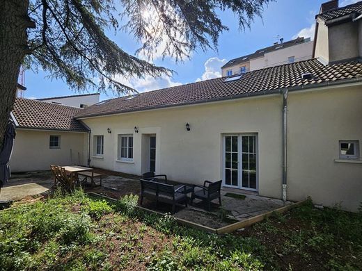 Luxe woning in Dijon, Cote d'Or