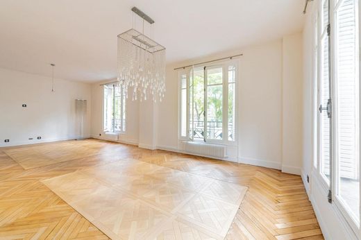Apartment / Etagenwohnung in Beaubourg, Marais, Notre Dame - Ile de La Cité, Paris