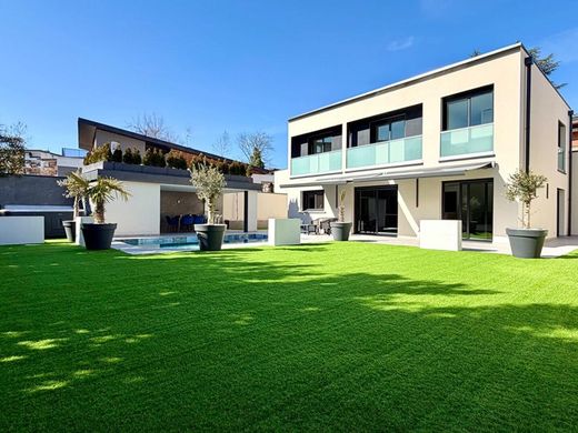 Luxury home in Thonon-les-Bains, Haute-Savoie