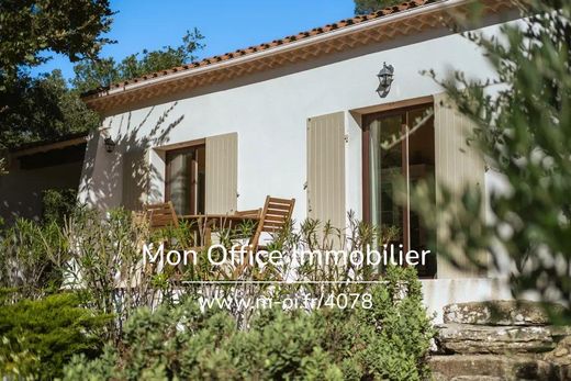 Luxe woning in Pourrières, Var