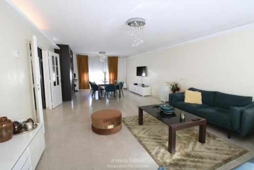 Apartament w Villeurbanne, Rhône