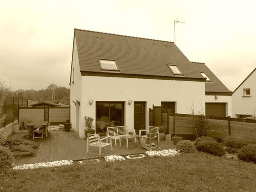Casa di lusso a Guidel, Morbihan
