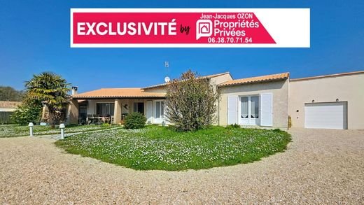 Maison de luxe à Étaules, Charente-Maritime