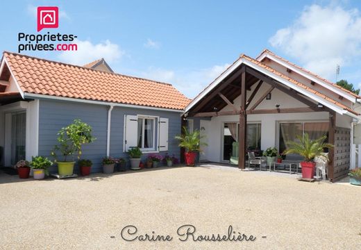 Maison de luxe à Marennes, Charente-Maritime