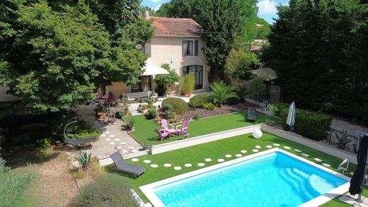 Luxury home in Carpentras, Vaucluse