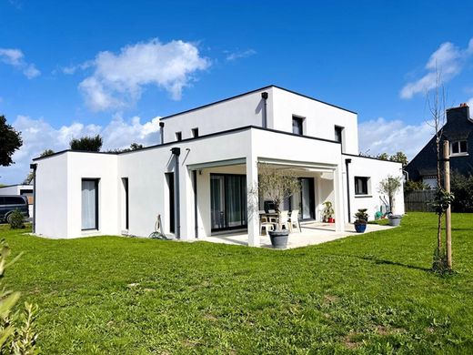 Luxus-Haus in Surzur, Morbihan