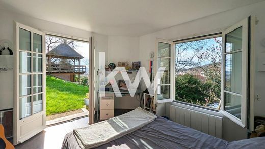 ﻓﻴﻼ ﻓﻲ Soisy-sous-Montmorency, Val d'Oise