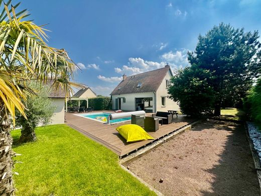 Luxury home in Sainte-Honorine-du-Fay, Calvados