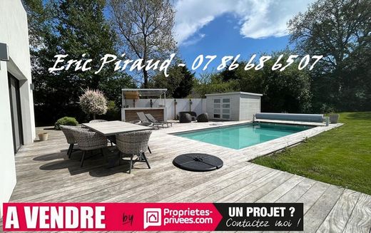 豪宅  Herbignac, Loire-Atlantique