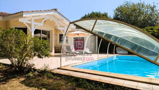 Luxus-Haus in Sanguinet, Landes