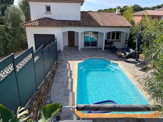 Luxury home in Cavalaire-sur-Mer, Var